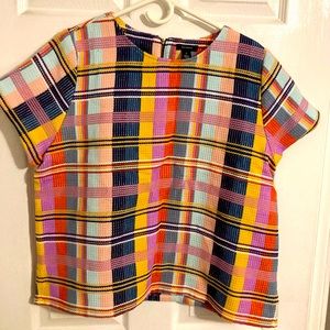 Halogen (Nordstrom) brand short sleeve top. New without tags.